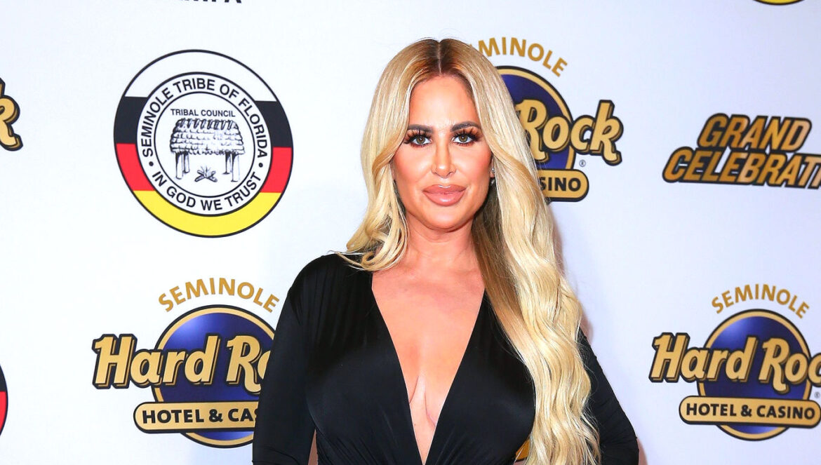 PHOTO: Kim Zolciak Reunites With Parents After Years-Long Feud and Hints at Possible RHOA Return
