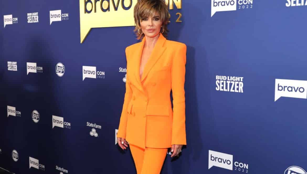 RHOBH Alum Lisa Rinna Demands Reality TV Stars Boycott BravoCon Amid Bethenny Frankel’s Union Calls and Shares Post Calling Out Fans Who Defended Garcelle