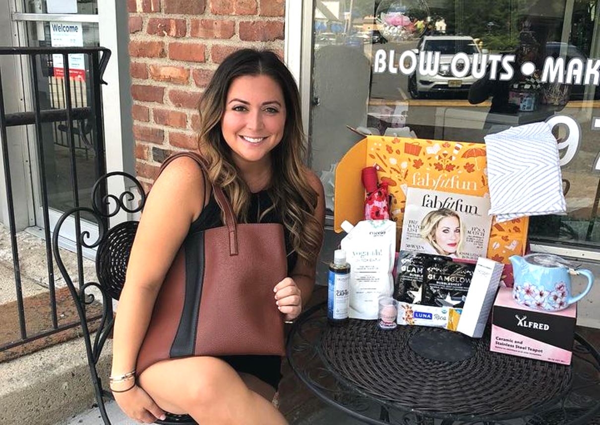 PHOTOS: RHONJ's Lauren Manzo Shows Off 50-Pound Weight Loss, See Before and After Pics as She Admits to Using Diabetes Drug and Caroline Reacts