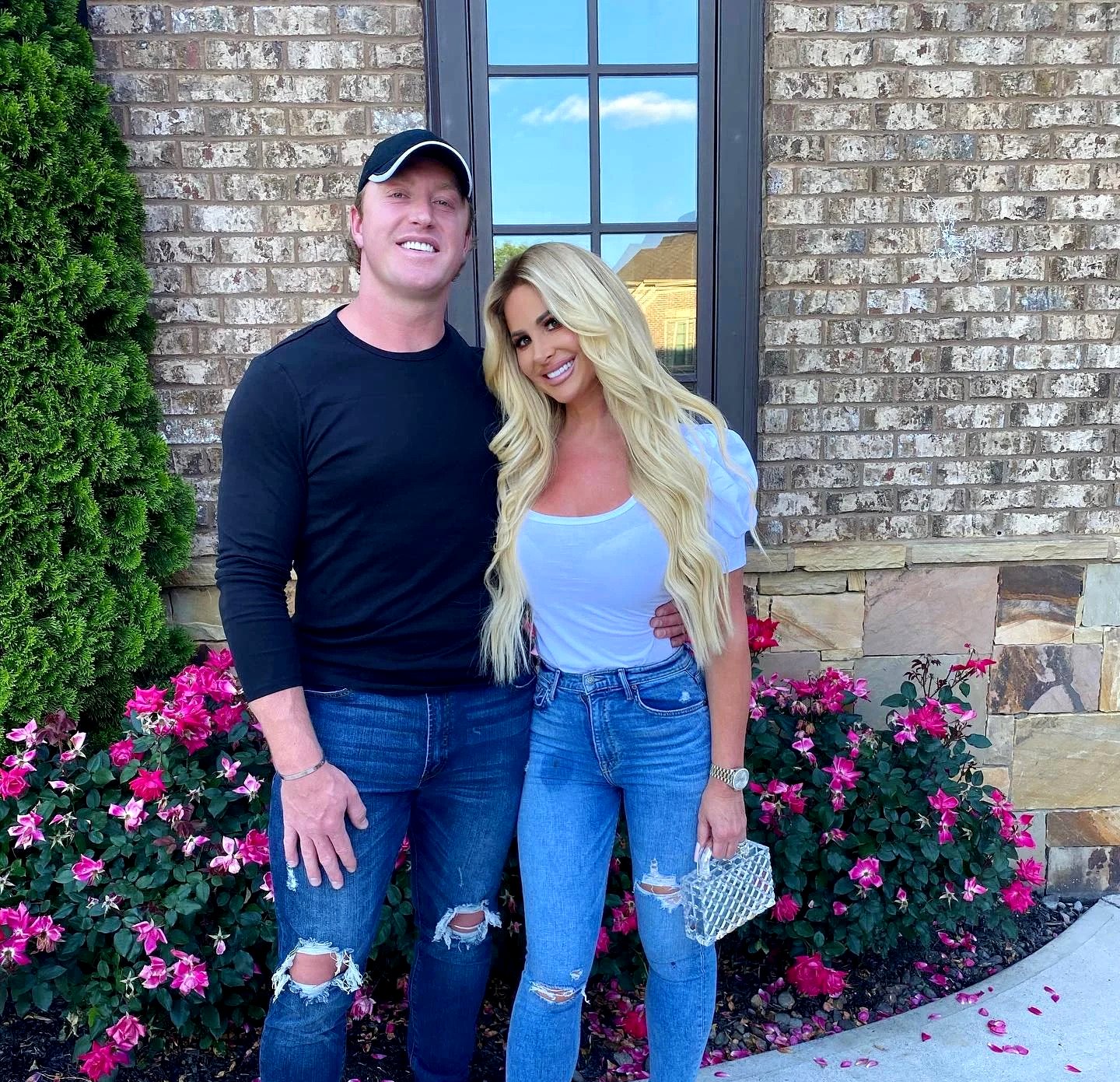 Judge Scolds Kim Zolciak for Skipping Divorce Hearing as Kroy Biermann Confirms Foreclosure, Plus Kim Returns Home After Filming Surreal Life in Colombia, See Her Post