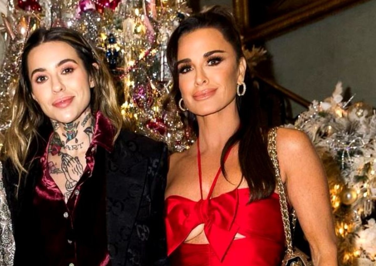 Morgan Wade Breaks Silence on Rumors of a Rift With Kyle Richards, as RHOBH Star Shades Press and 'Likes' Post About "Micro Cheating" Amid Mauricio Umansky Separation, Plus Live Viewing