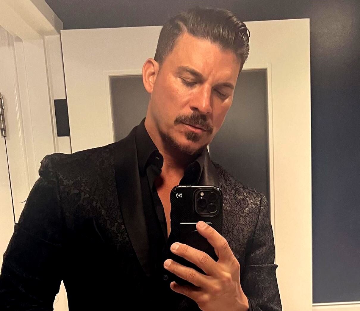 Podcaster Uncovers New Evidence Jax Taylor Runs ‘Frank Dremon’ IG Burner Account After Brittany Cartwright’s Revelation