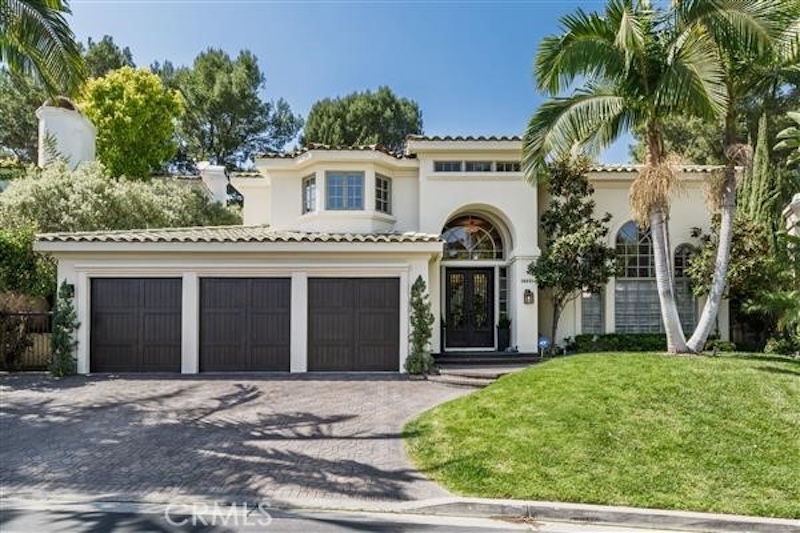 RHOC Alexis Bellino Home Exterior