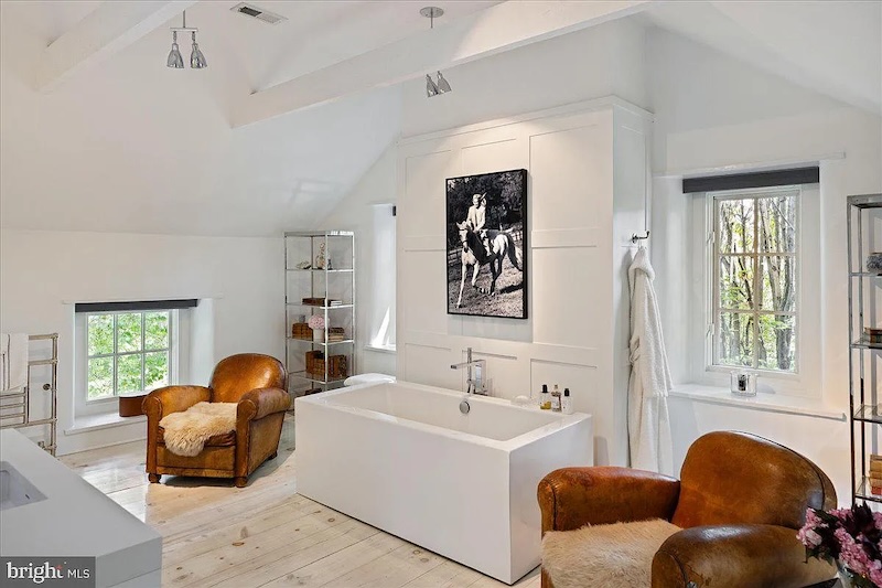 RHOBH Yolanda Hadid Bathroom copy