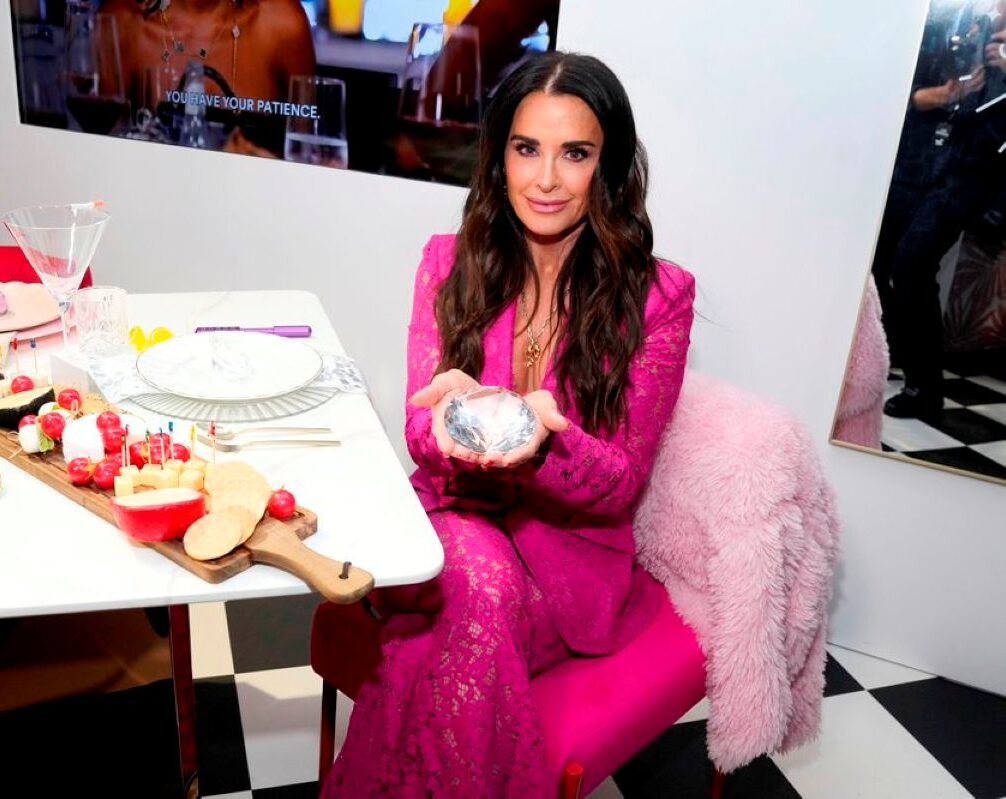 Kyle Richards Dishes on “Big Blowout Fights” on RHUGT