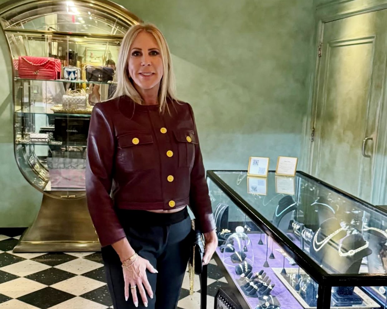 Vicki Gunvalson Hints Her RHOC Costars Are “Irrelevant” and Should Fear Her Return, Shades Heather & Slade, & Confirms She’s Also Filming RHUGT