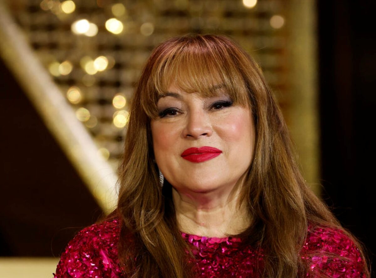 Jennifer Tilly Reveals the “Rookie Mistake” She Made on RHOBH, Confirms the Cast Is “Fractured”