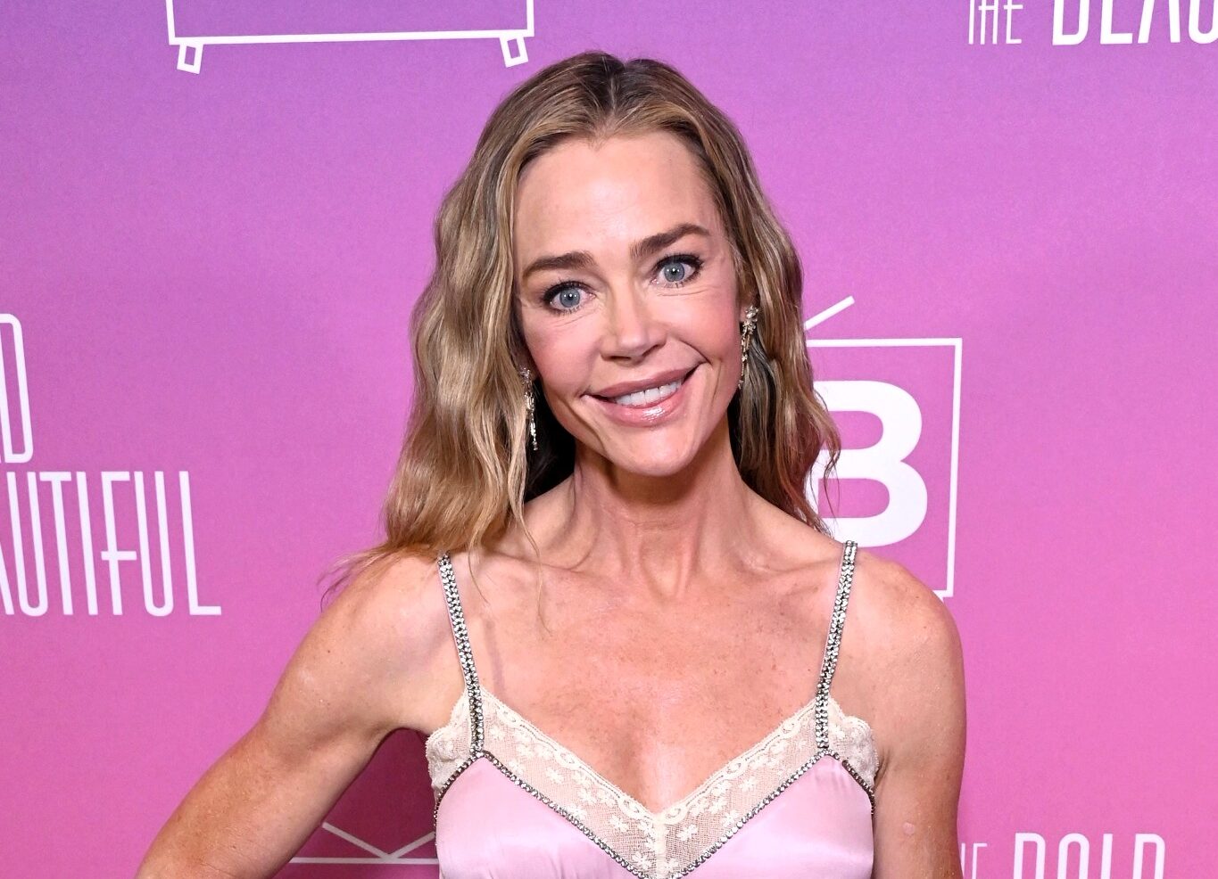 RHOBH’s Denise Richards Hits the Red Carpet After Facelift RHOBH’s Denise Richards Hits the Red Carpet After Facelift