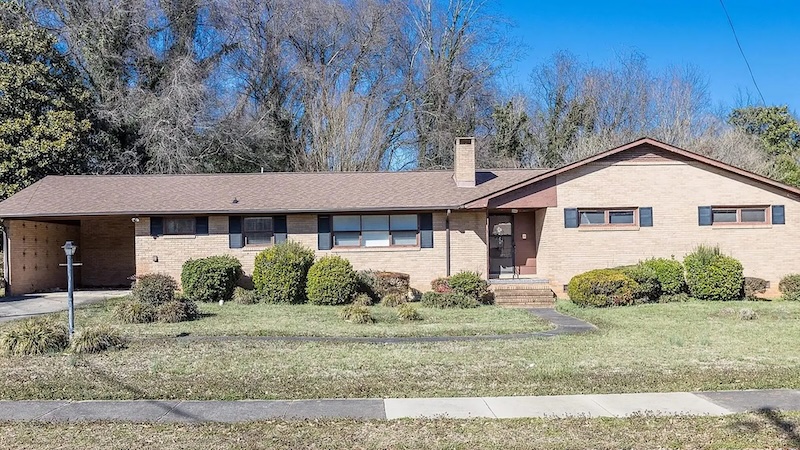 Summer House Ciara Miller North Carolina House Exterior