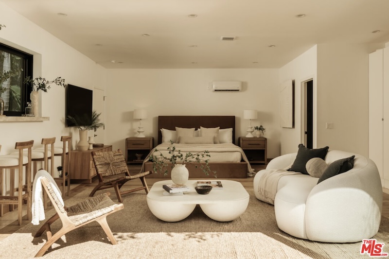 Summer House Jesse Solomon LA House Master Bedroom